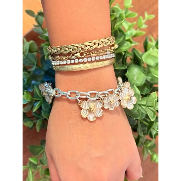 Lovely Brighton Flower Charm Bracelet - Picture 6 of 6